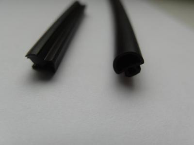 silikonikumitiivisteet letkujen kannen valmistaja Puolassa