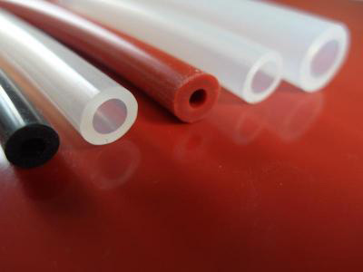 silikonikumitiivisteet letkujen kannen valmistaja Puolassa