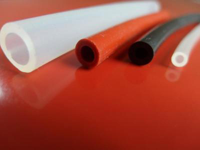 silikonikumitiivisteet letkujen kannen valmistaja Puolassa